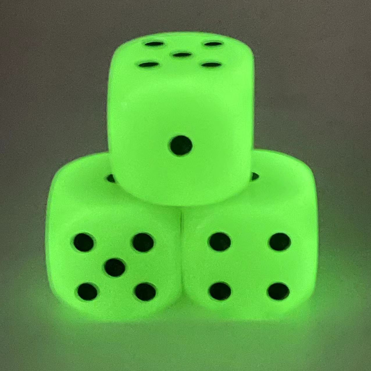 3-Pack 30mm D6  Glow in The Da - Board Game Yahtzee review and price